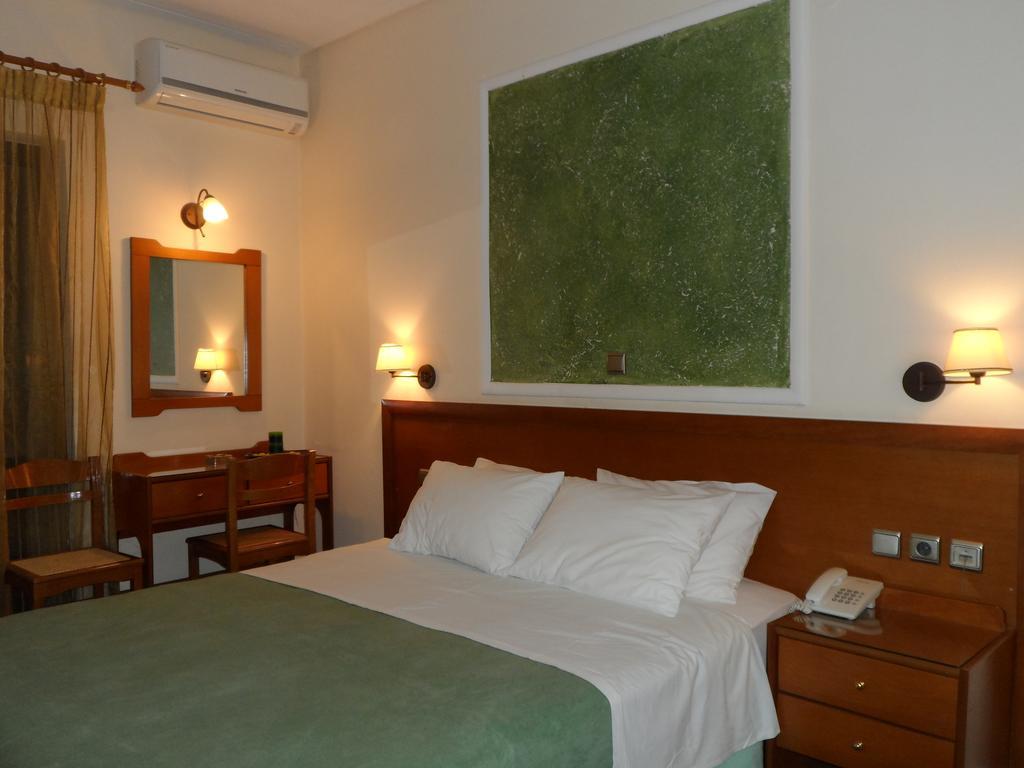 Hotel Prigipikon Suites And Sofites لاوترا  ايباتيس المظهر الخارجي الصورة