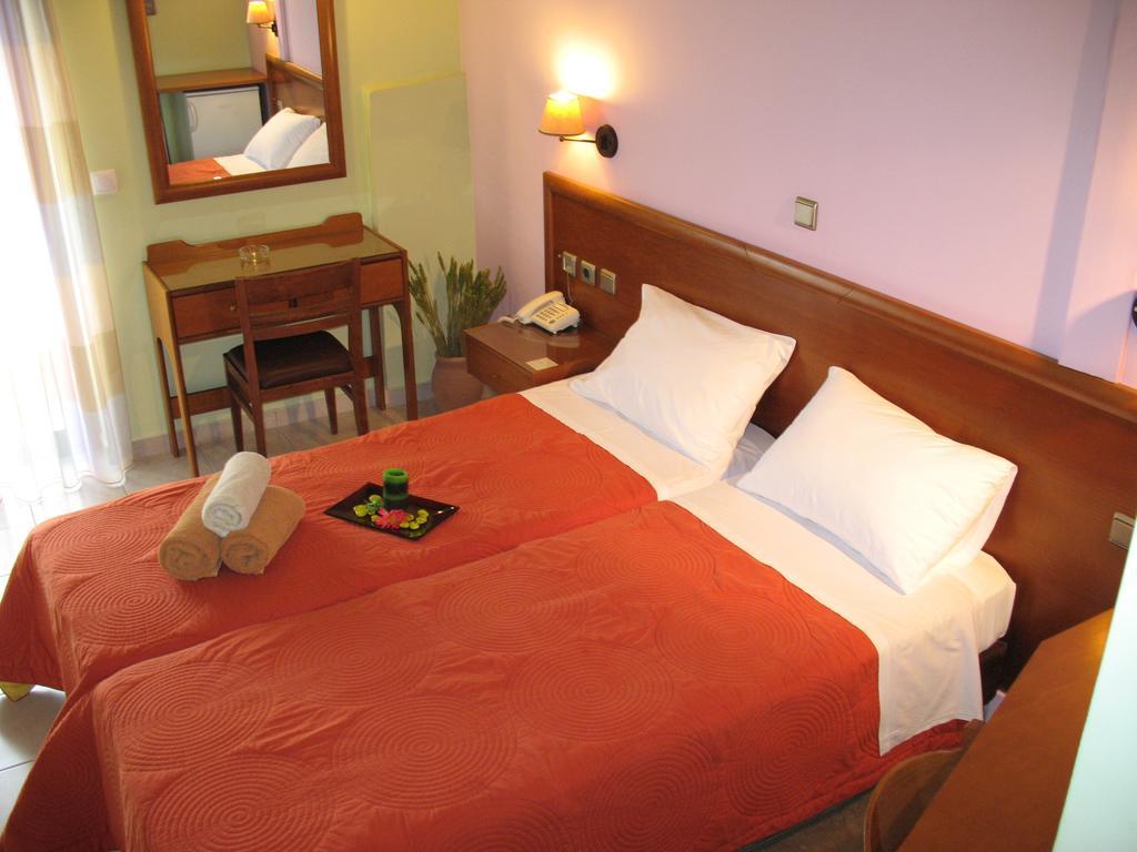 Hotel Prigipikon Suites And Sofites لاوترا  ايباتيس المظهر الخارجي الصورة