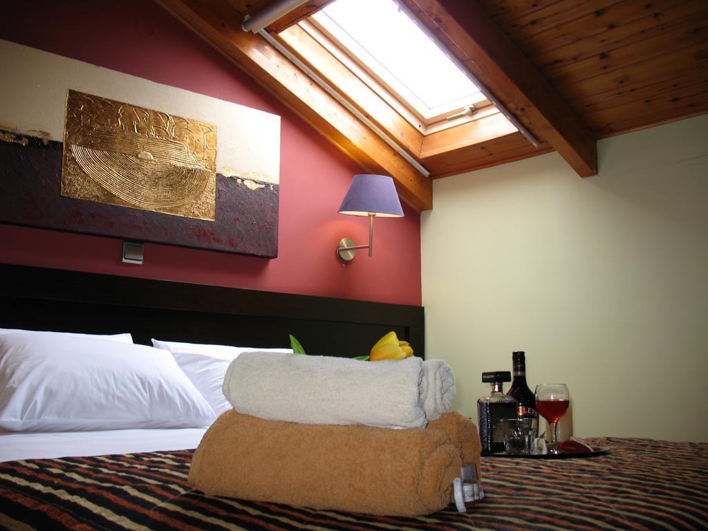 Hotel Prigipikon Suites And Sofites لاوترا  ايباتيس المظهر الخارجي الصورة
