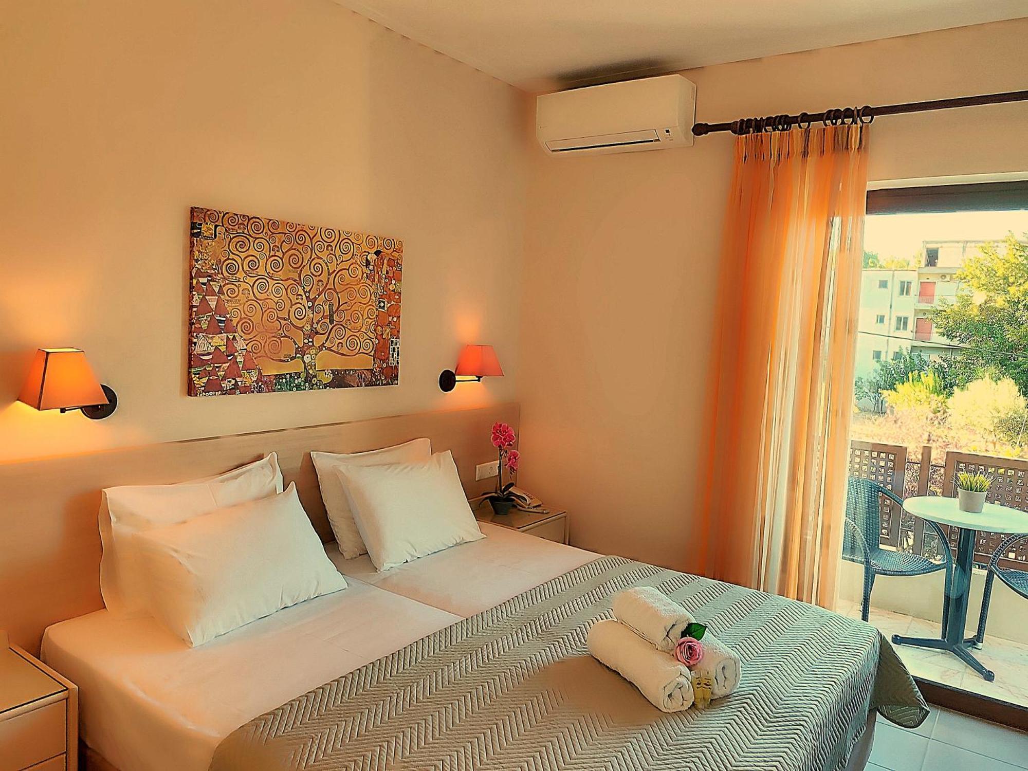 Hotel Prigipikon Suites And Sofites لاوترا  ايباتيس المظهر الخارجي الصورة
